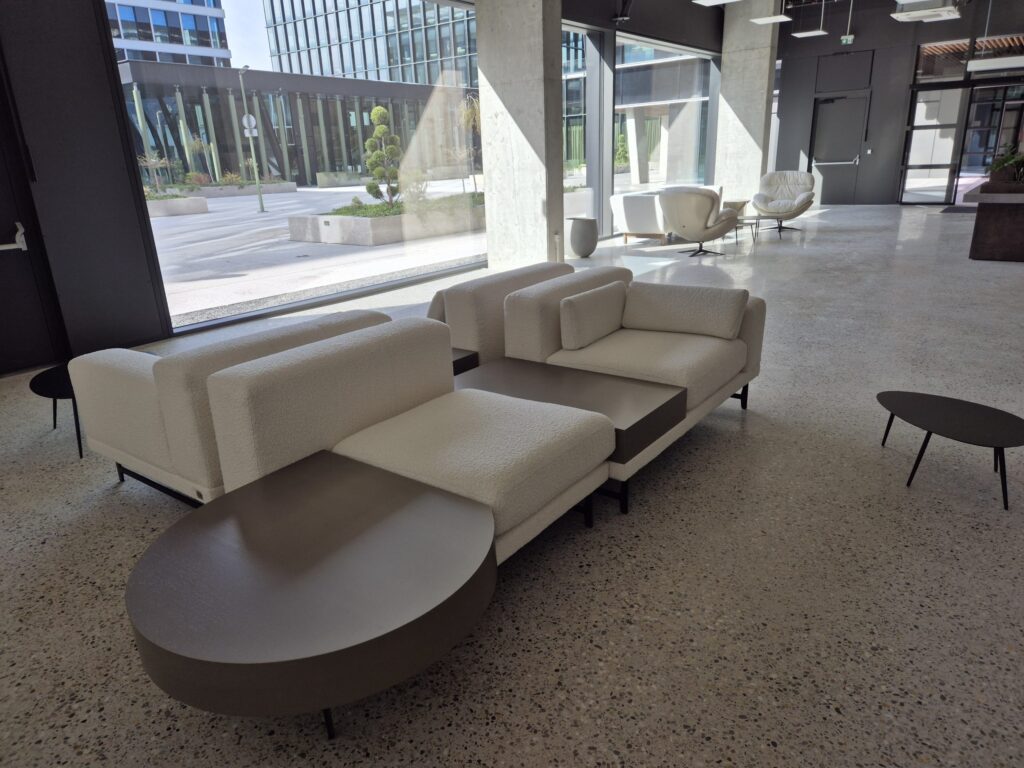 Opremanje Lobby prostora City Island Zagreb (3)